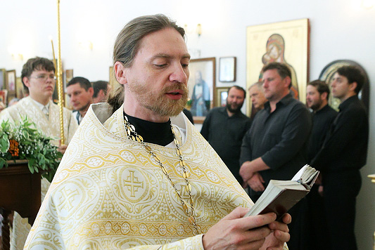 Священник Игорь Емельяненко зачислен в клир нашего храма