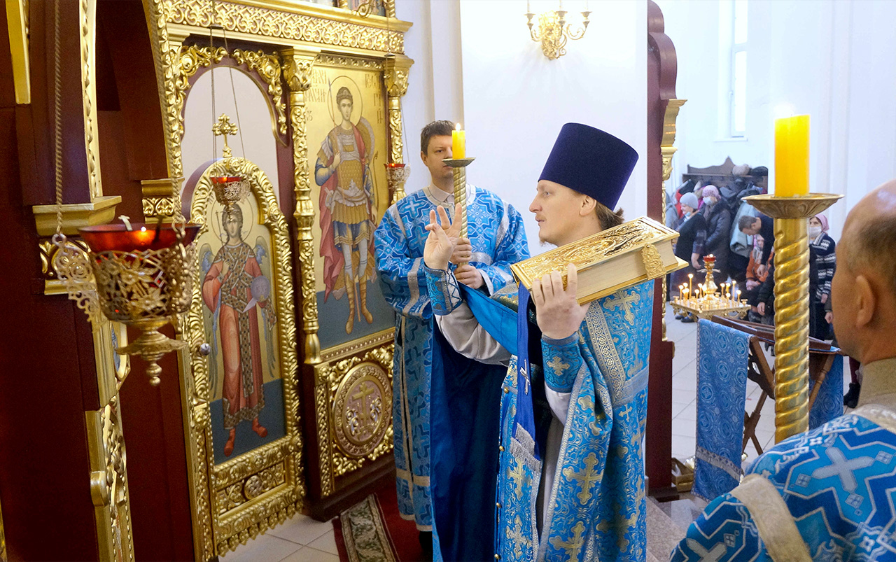 Неделя о мытаре и фарисее