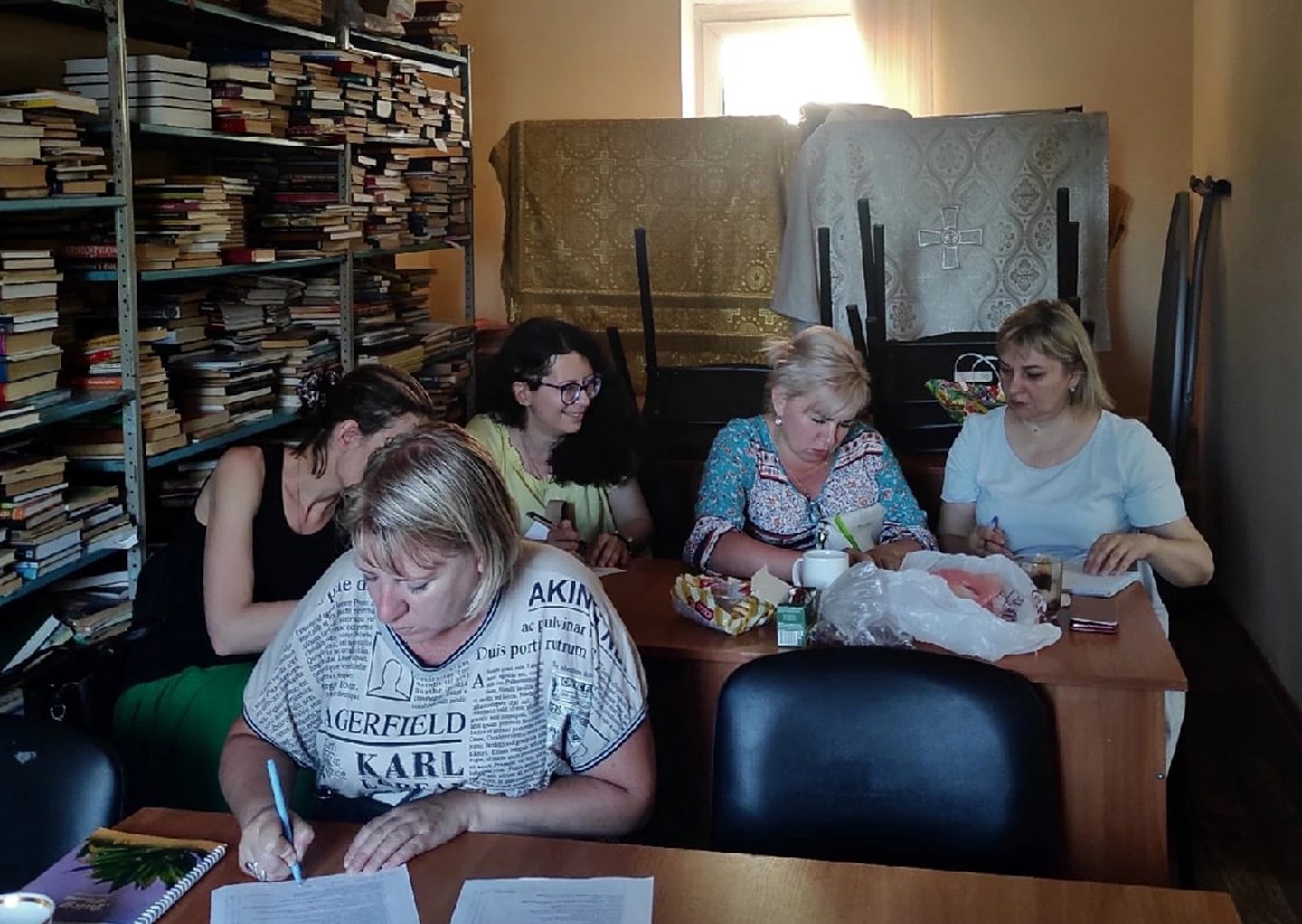 Состоялась очередная встреча в женском клубе «Несущие мир»