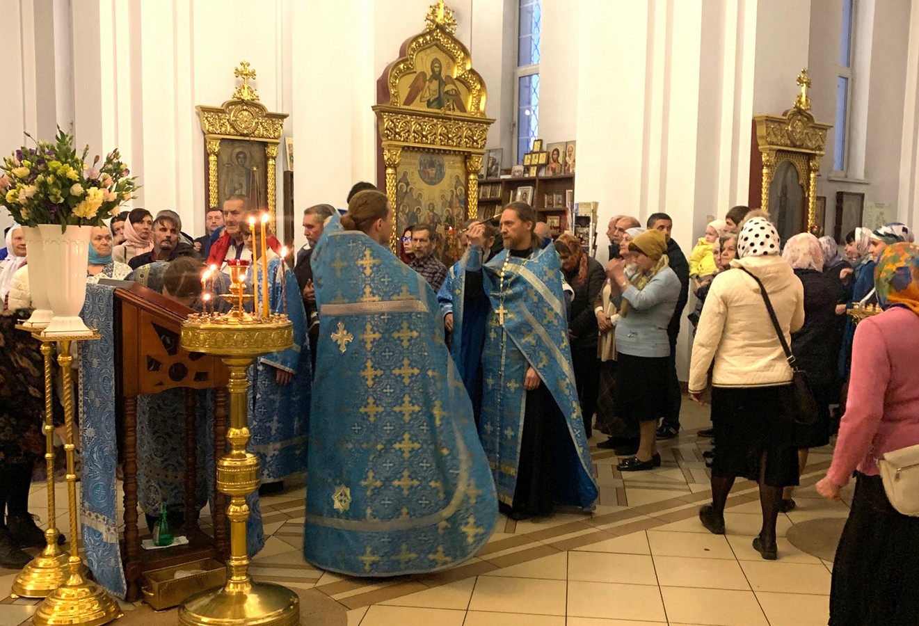 Покров Пресвятой Богородицы