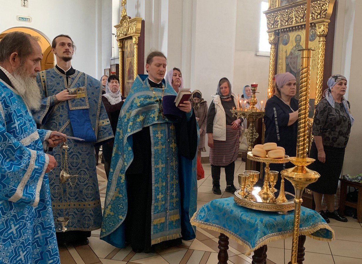 Благовещение Пресвятой Богородицы