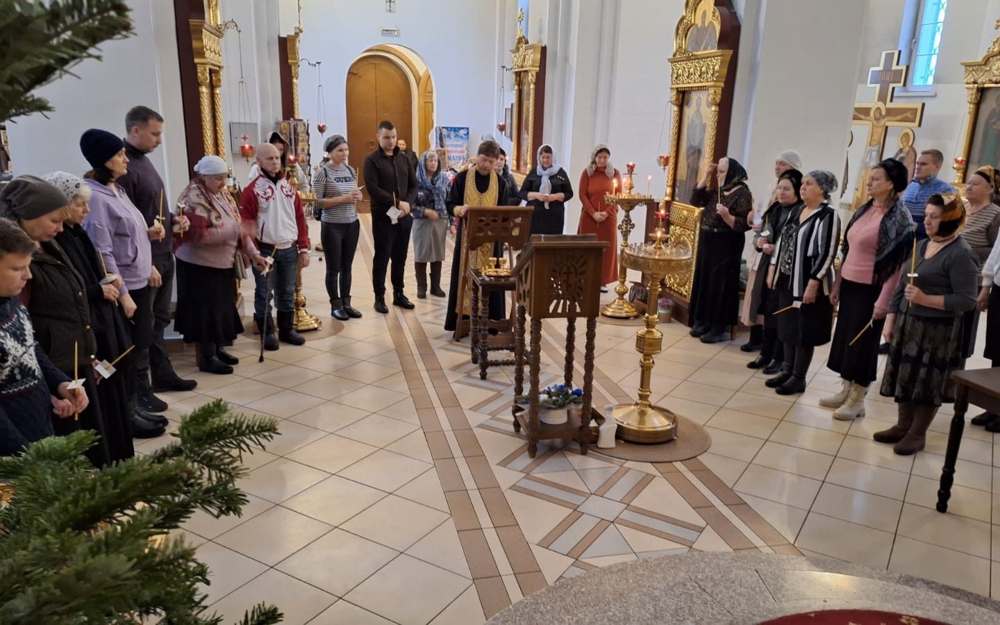 Совершено таинство Соборования