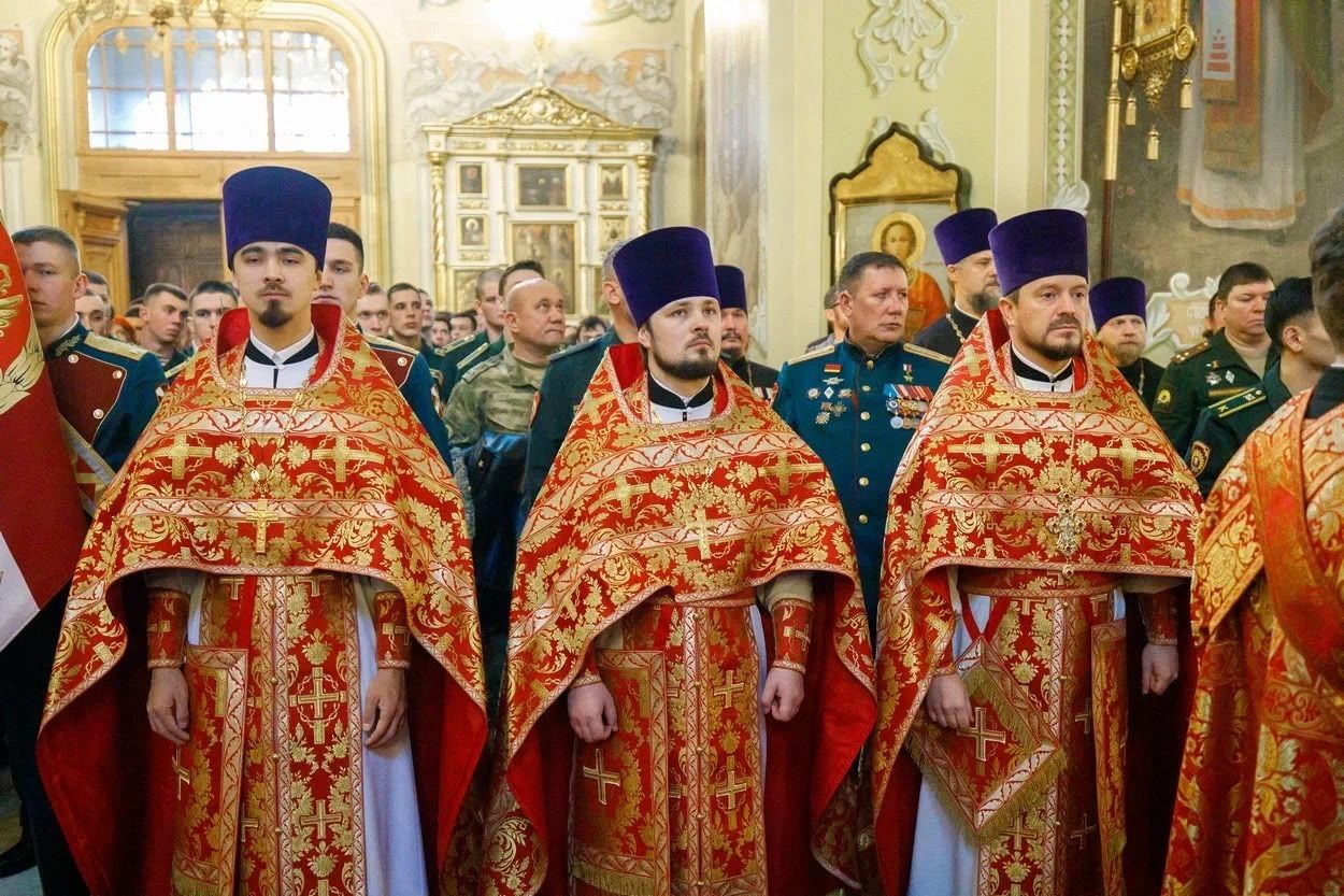 Настоятель храма принял участие в Архиерейском Богослужении в соборе Покрова Пресвятой Богородицы