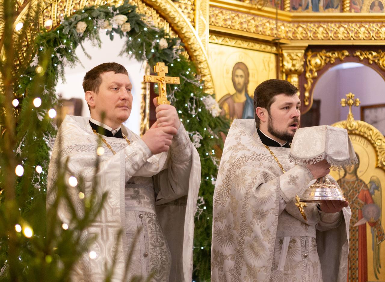 Неделя 31-я по Пятидесятнице, по Рождестве Христовом. Божественная Литургия