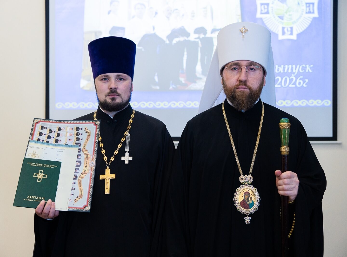 Митрополит Игнатий вручил дипломы выпускникам Саратовской духовной семинарии