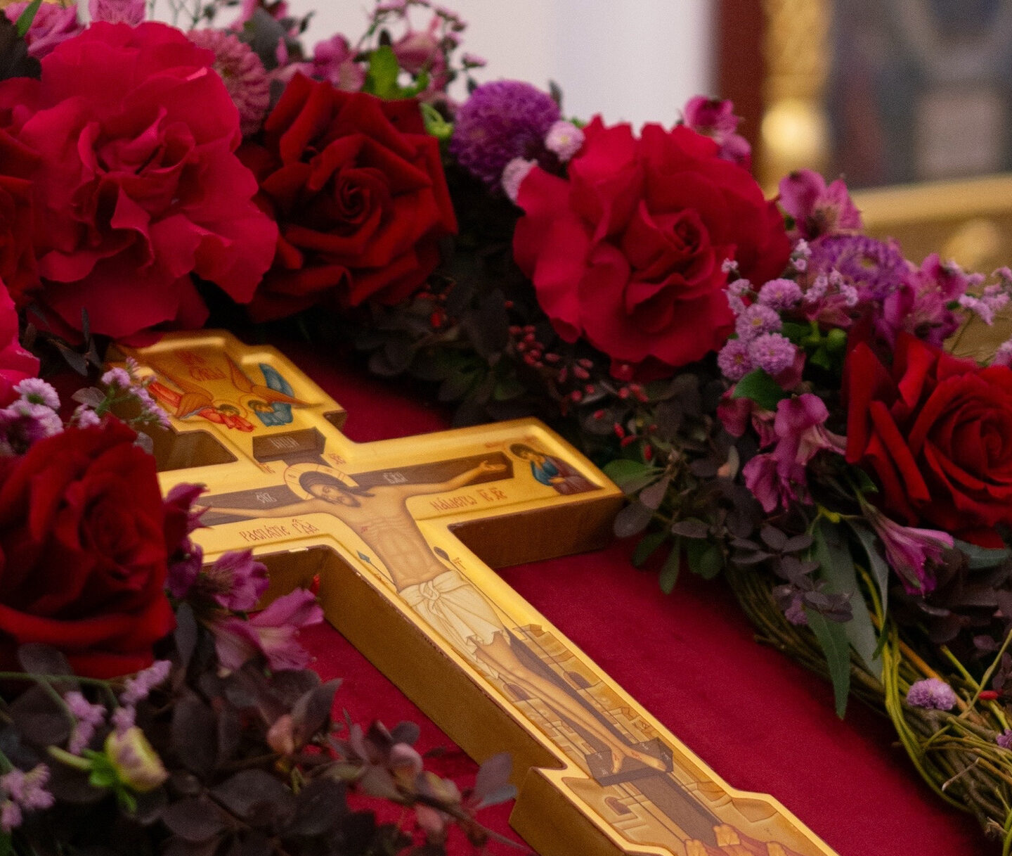Неделя 17-я по Пятидесятнице. ВСЕМИРНОЕ ВОЗДВИЖЕНИЕ ЧЕСТНОГО И ЖИВОТВОРЯЩЕГО КРЕСТА ГОСПОДНЯ. Всенощное бдение