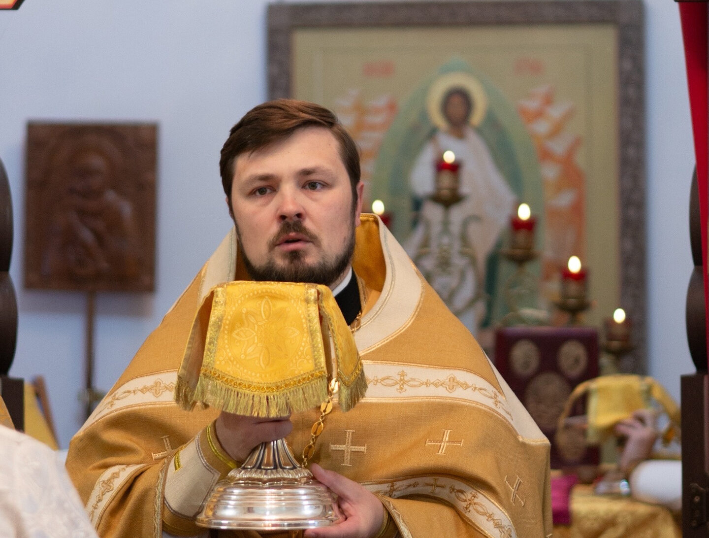 Божественная Литургия в храме в честь иконы Божией Матери «Взыскание погибших»